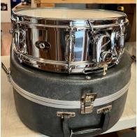 USED Slingerland 8-Lug Chrome Student Snare Drum with Hard Case and Snare Stand