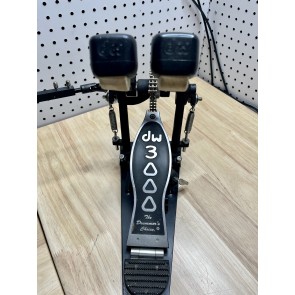 USED DW 3000 Series Double Bass Drum Pedal - DWCP3002